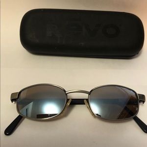 Revo Stealth Mirror Sunglasses w/case